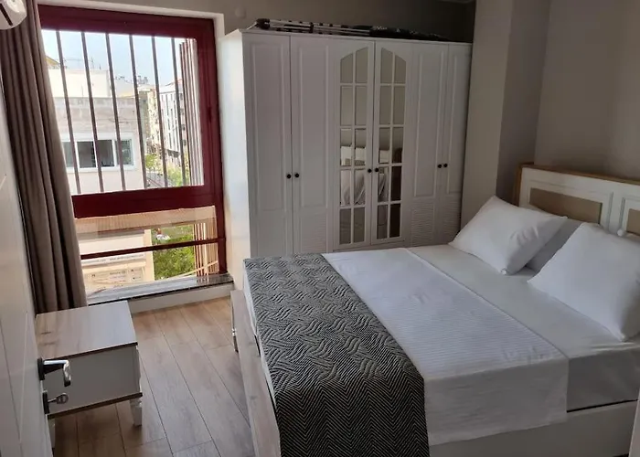 Royal Homes 406