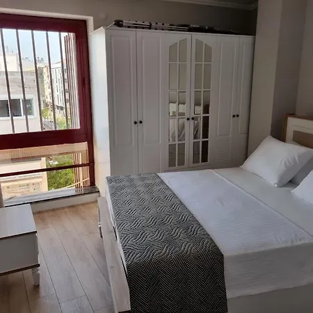 Royal Homes 406