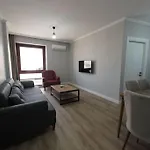 Royal Homes 406